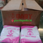 Gaby Garpu Makan Putih